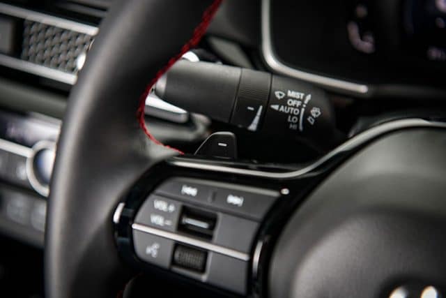 Đánh giá xe Honda Civic RS 2022 - Thanh lịch hơn phiên bản cũ