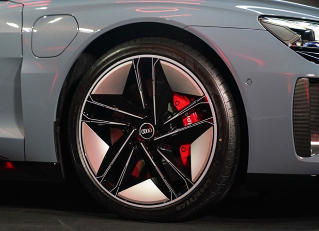 Đánh giá xe điện Audi e-tron GT 2023: 4,8 tỷ đồng cho mẫu xe đậm chất thể thao